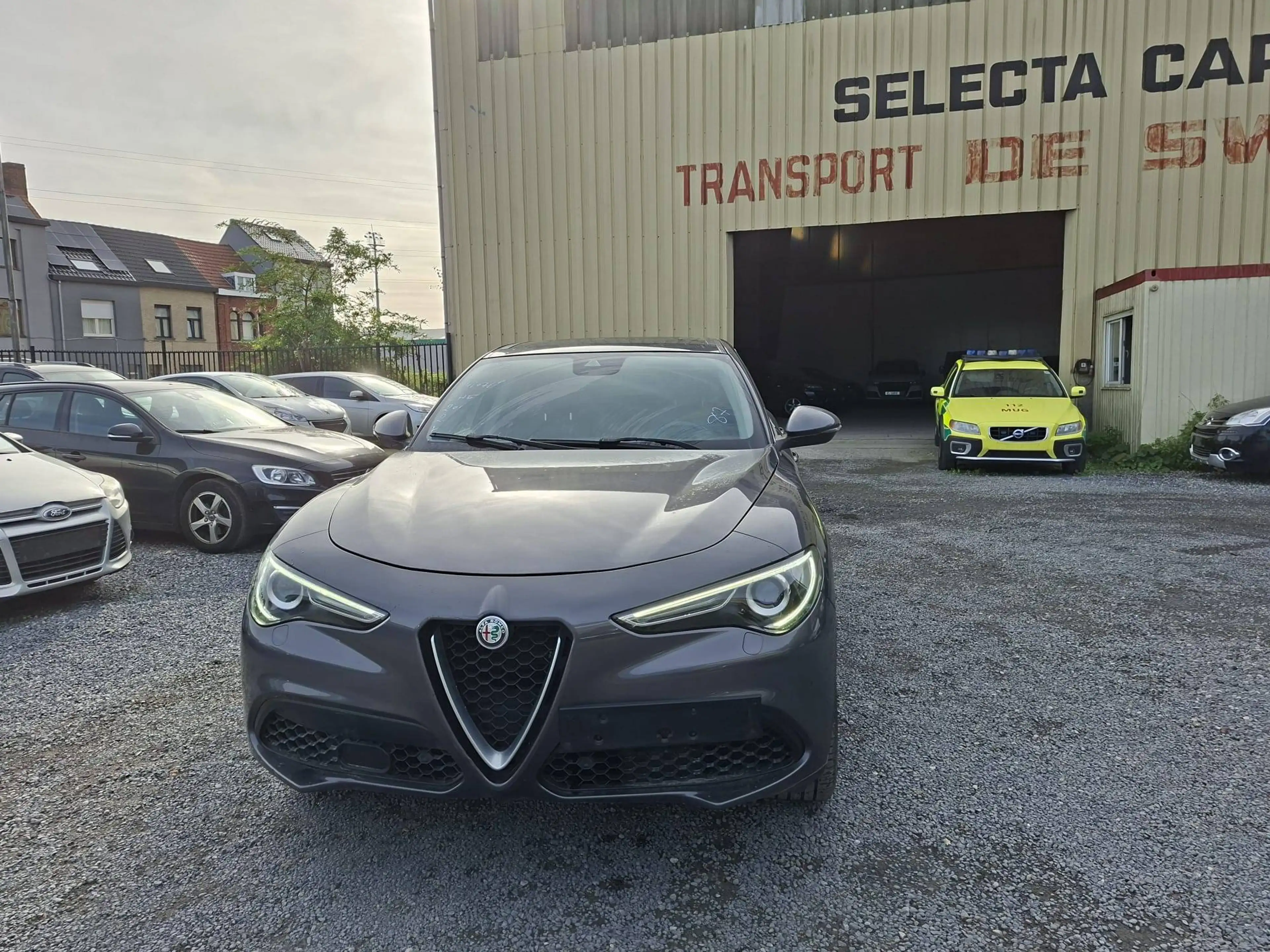 Alfa Romeo Stelvio Stelvio 2.0 T AWD First Edition — photo 9