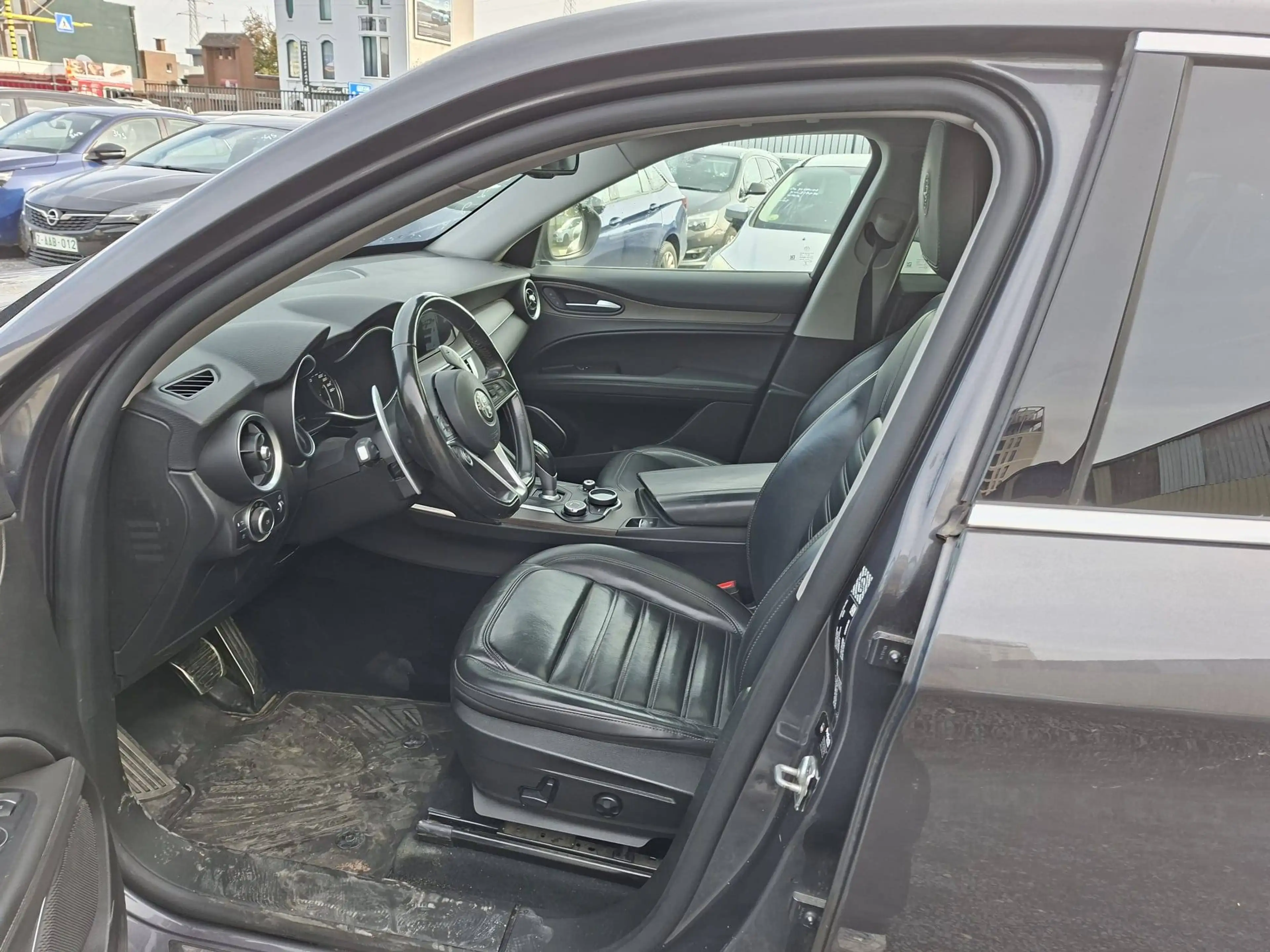 Alfa Romeo Stelvio Stelvio 2.0 T AWD First Edition — photo 10