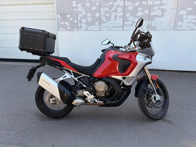 MV Agusta Enduro Veloce - foto 7