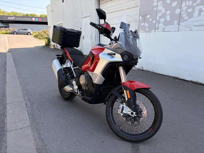 MV Agusta Enduro Veloce - foto 5