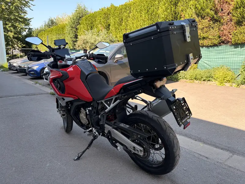 MV Agusta Enduro Veloce - foto 3