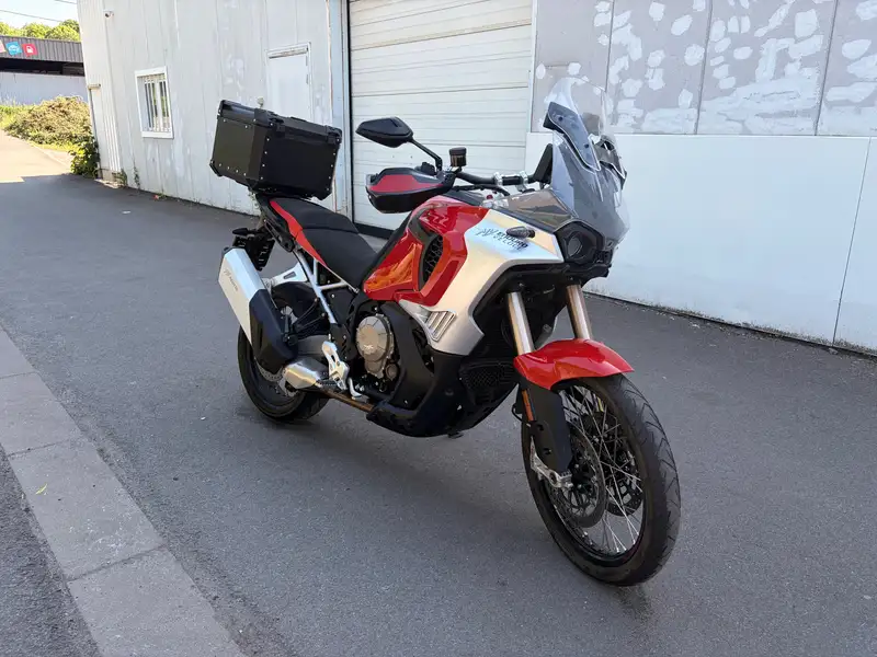 MV Agusta Enduro Veloce