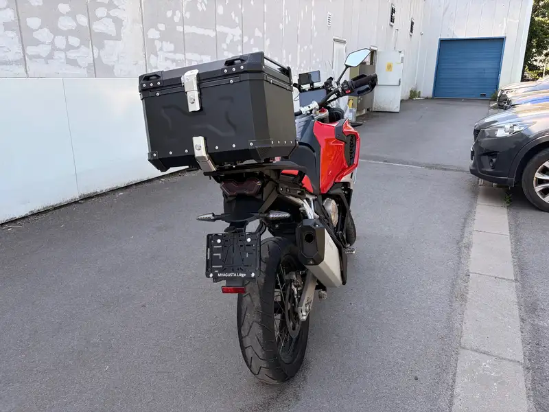 MV Agusta Enduro Veloce - foto 6