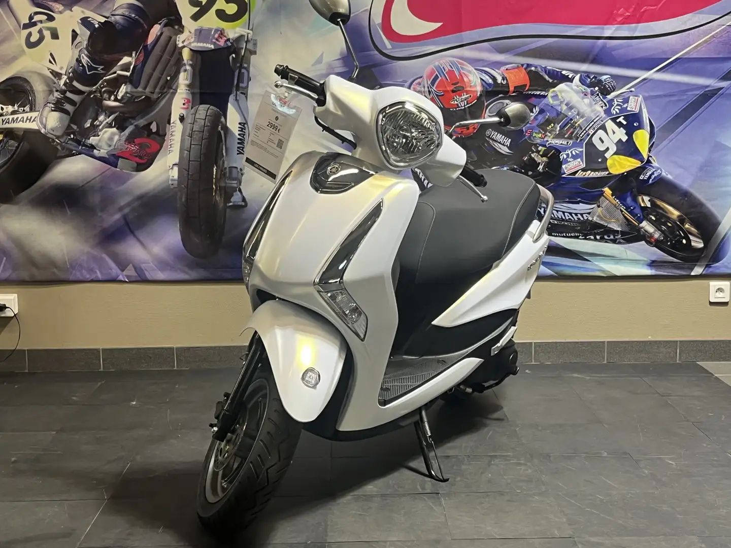 Yamaha D'elight White - 1