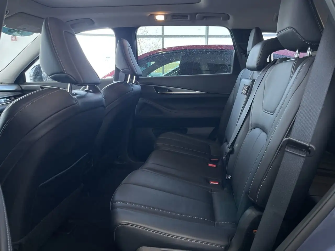 Infiniti QX60 снимка Infiniti QX60