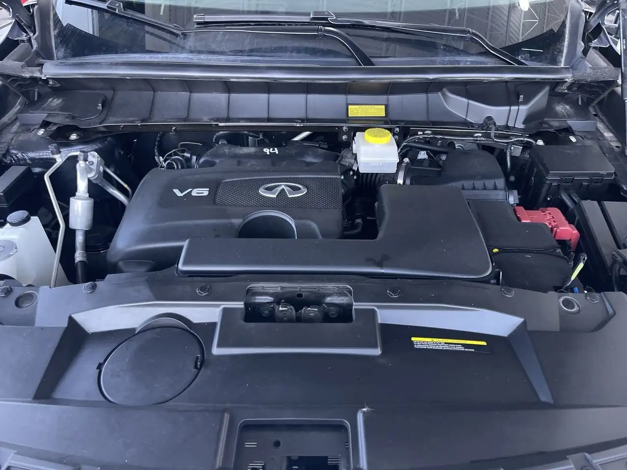 Infiniti QX60 снимка Infiniti QX60