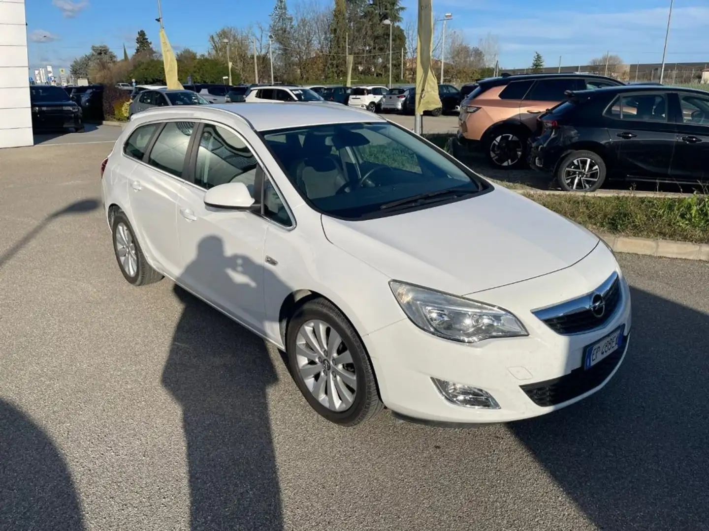Opel Astra 1.7 CDTI 110CV Sports Tourer Cosmo Bianco - 2