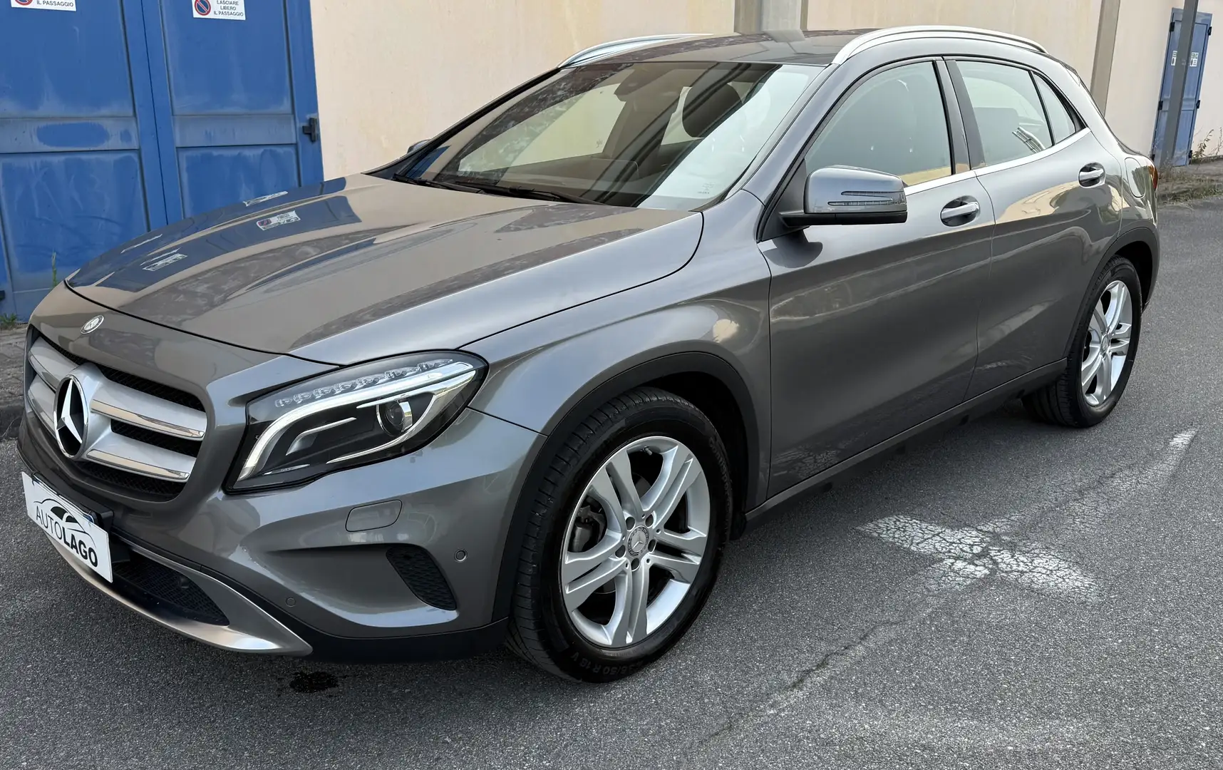 Mercedes-Benz GLA 200 d Enduro Activity 4matic auto Grigio - 1