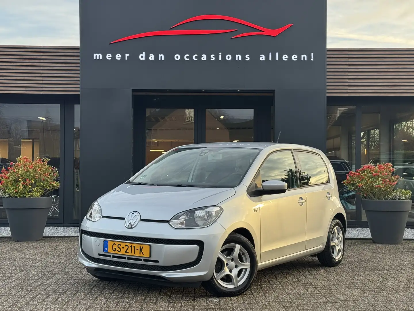 Volkswagen up! Up 1.0 60pk move 5 Drs Airco Gris - 1