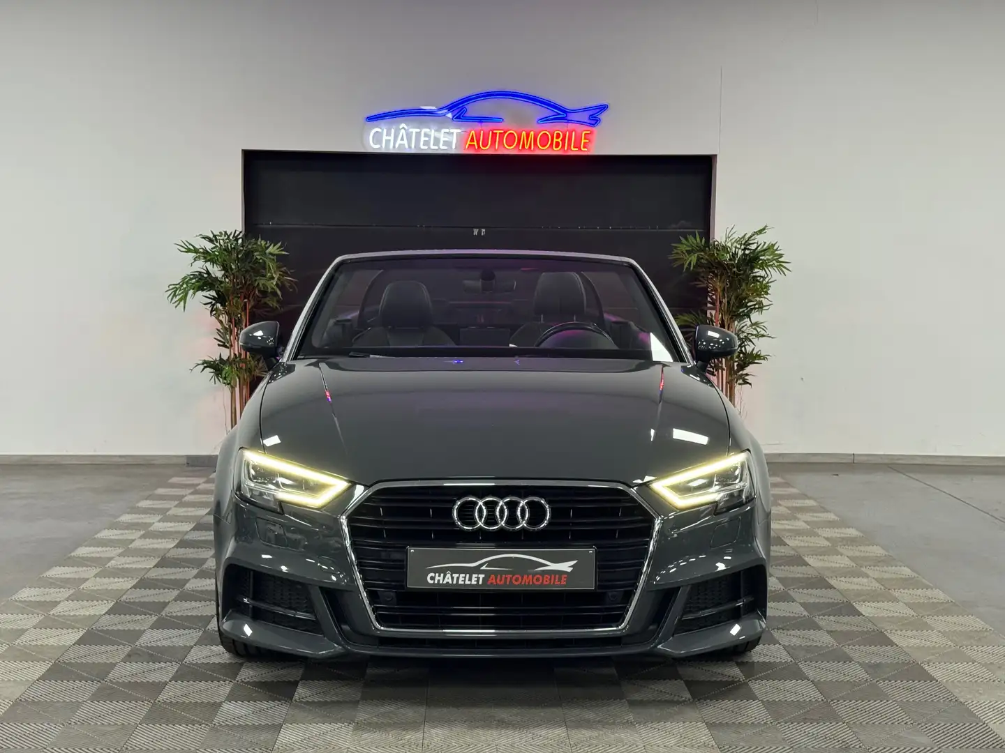 Audi A3 A3 Cabriolet S-Line S tronic (EU6d-TEMP)//FULL// Grijs - 2