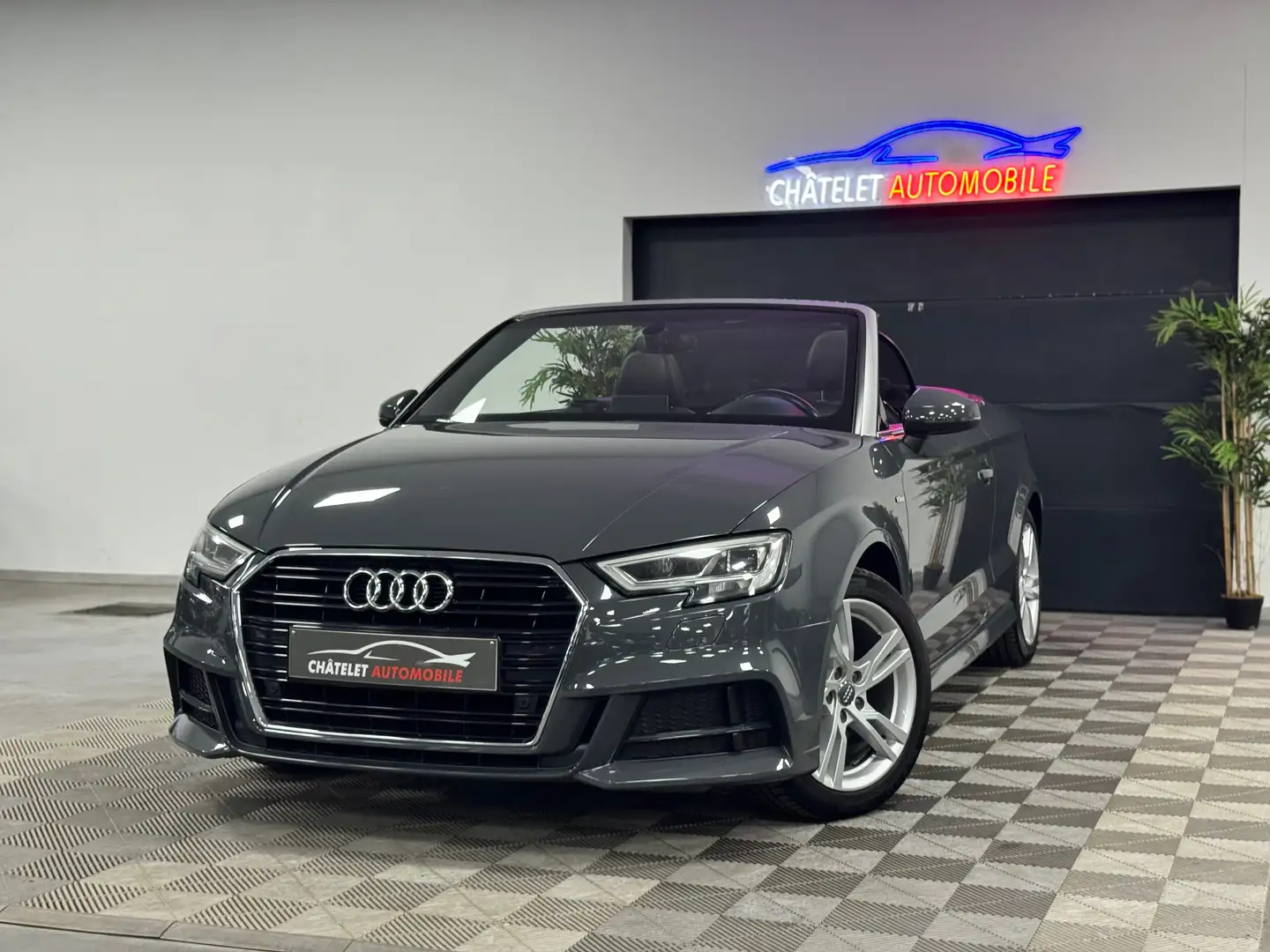 Audi A3 A3 Cabriolet S-Line S tronic (EU6d-TEMP)//FULL// Grijs - 1