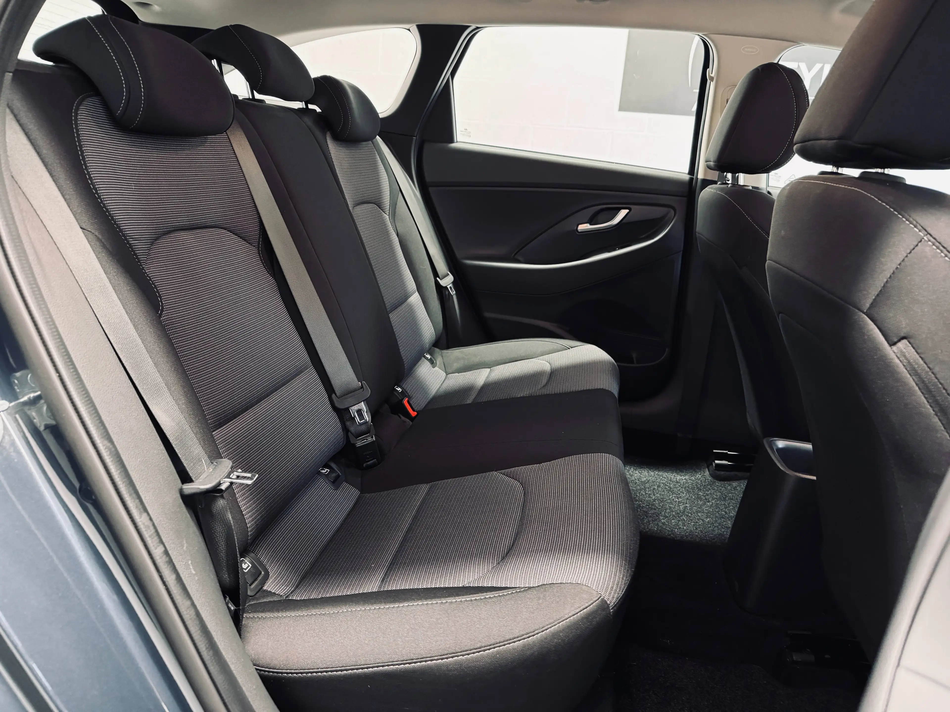 Hyundai i30 i30 hybride,  1er proprio, Garantie 1 an — photo 13
