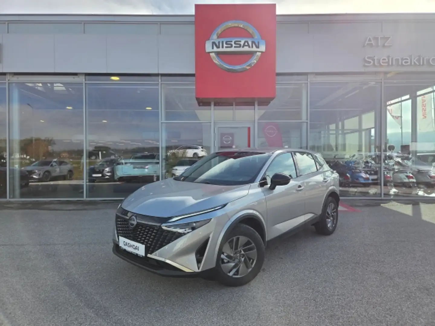 Nissan Qashqai ACENTA+ 140PS*30.990.-* Silber - 1