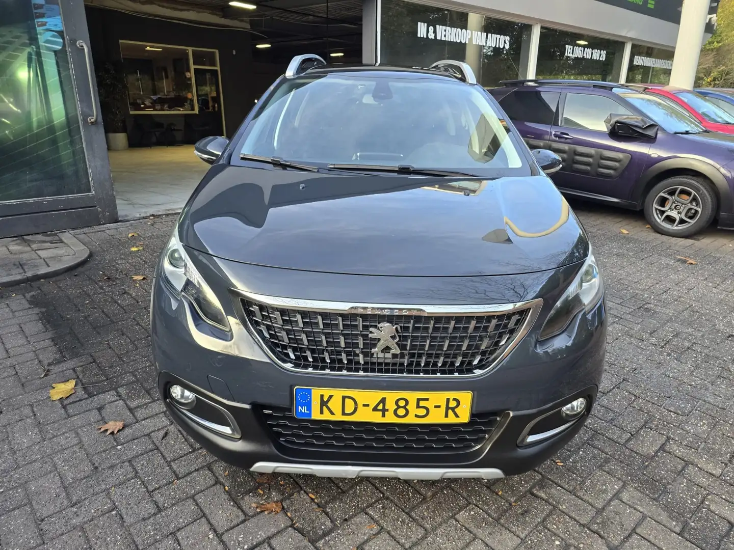 Peugeot 2008 1.2 PureTech Blue Lease Executive | 2E EIGENAAR | Grigio - 2