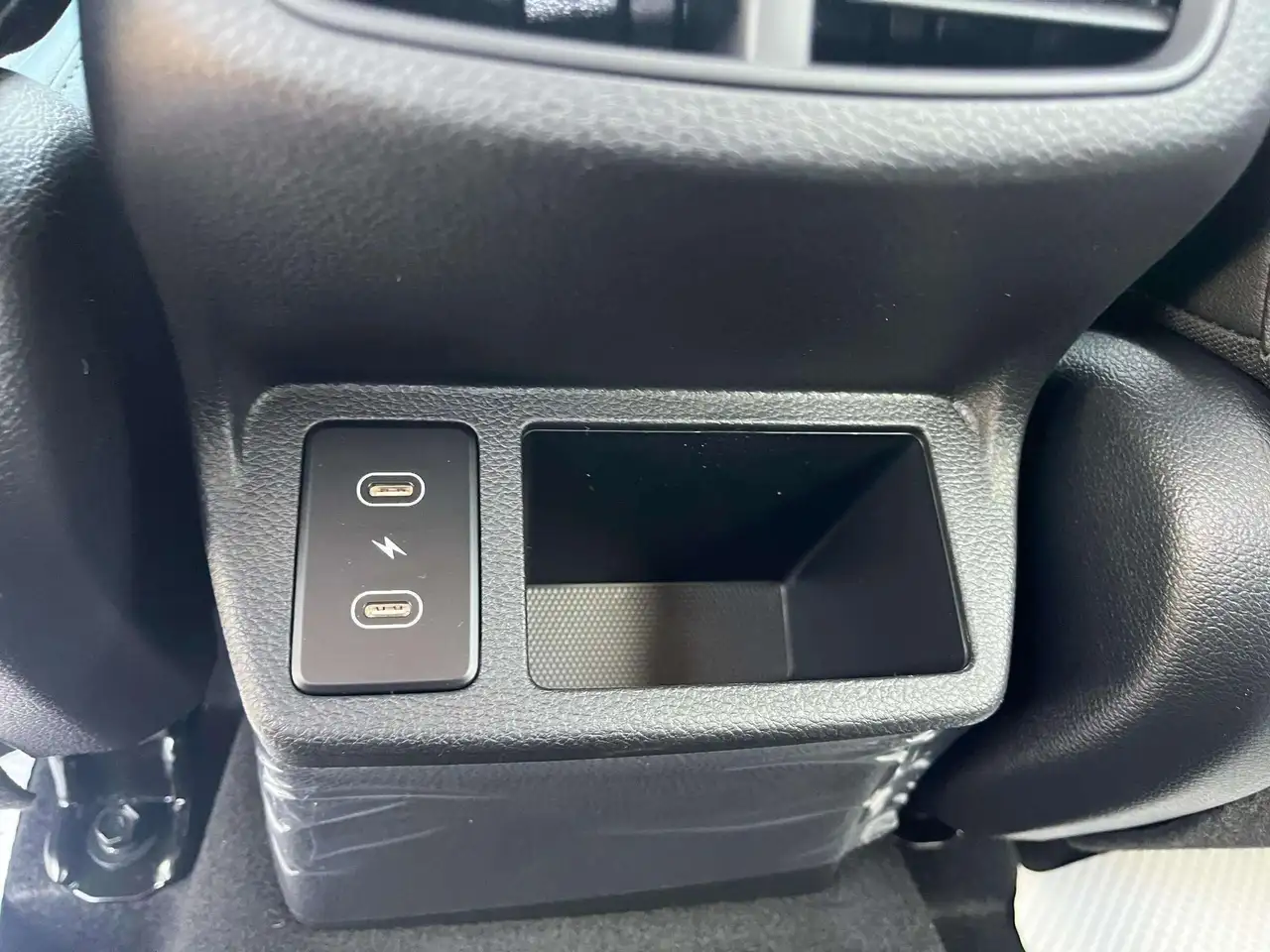 Kia Seltos снимка Kia Seltos