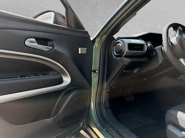 Jeep Avenger view 5