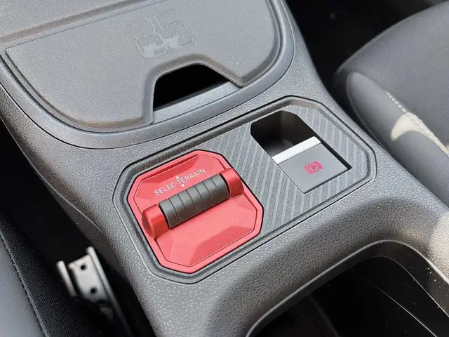 Jeep Avenger view 14