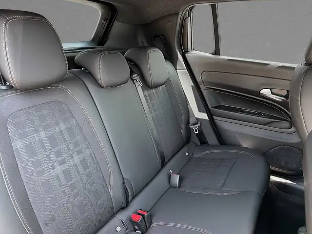 Jeep Avenger view 8