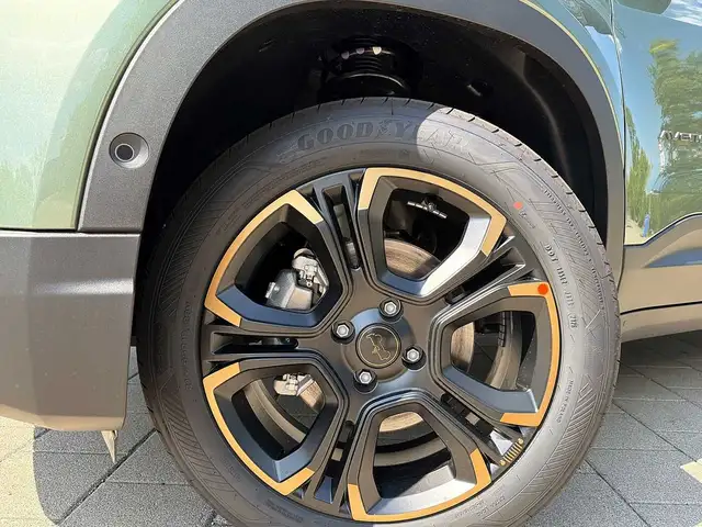 Jeep Avenger view 9