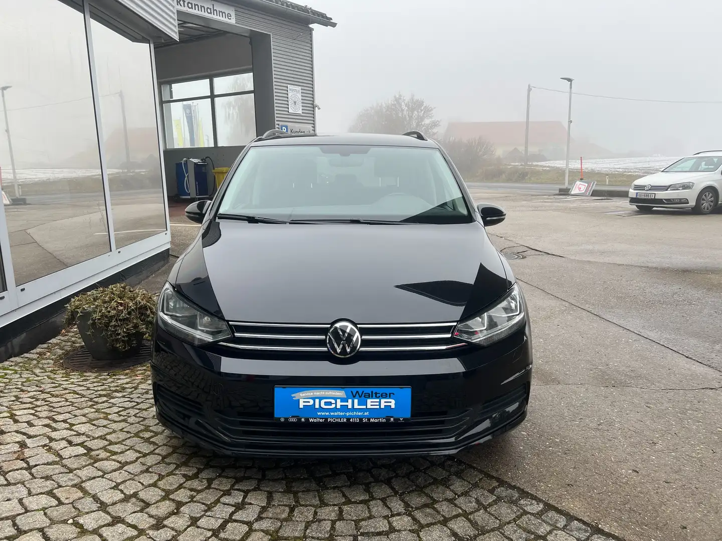Volkswagen Touran Comfortline TDI DSG Schwarz - 2