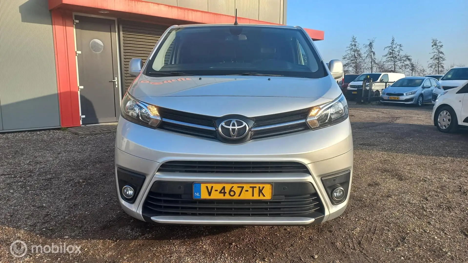 Toyota Proace 2.0D L1H1 Aspiration/AUTOMAAT/CLIMATECONTROL/NAVIG Gris - 2