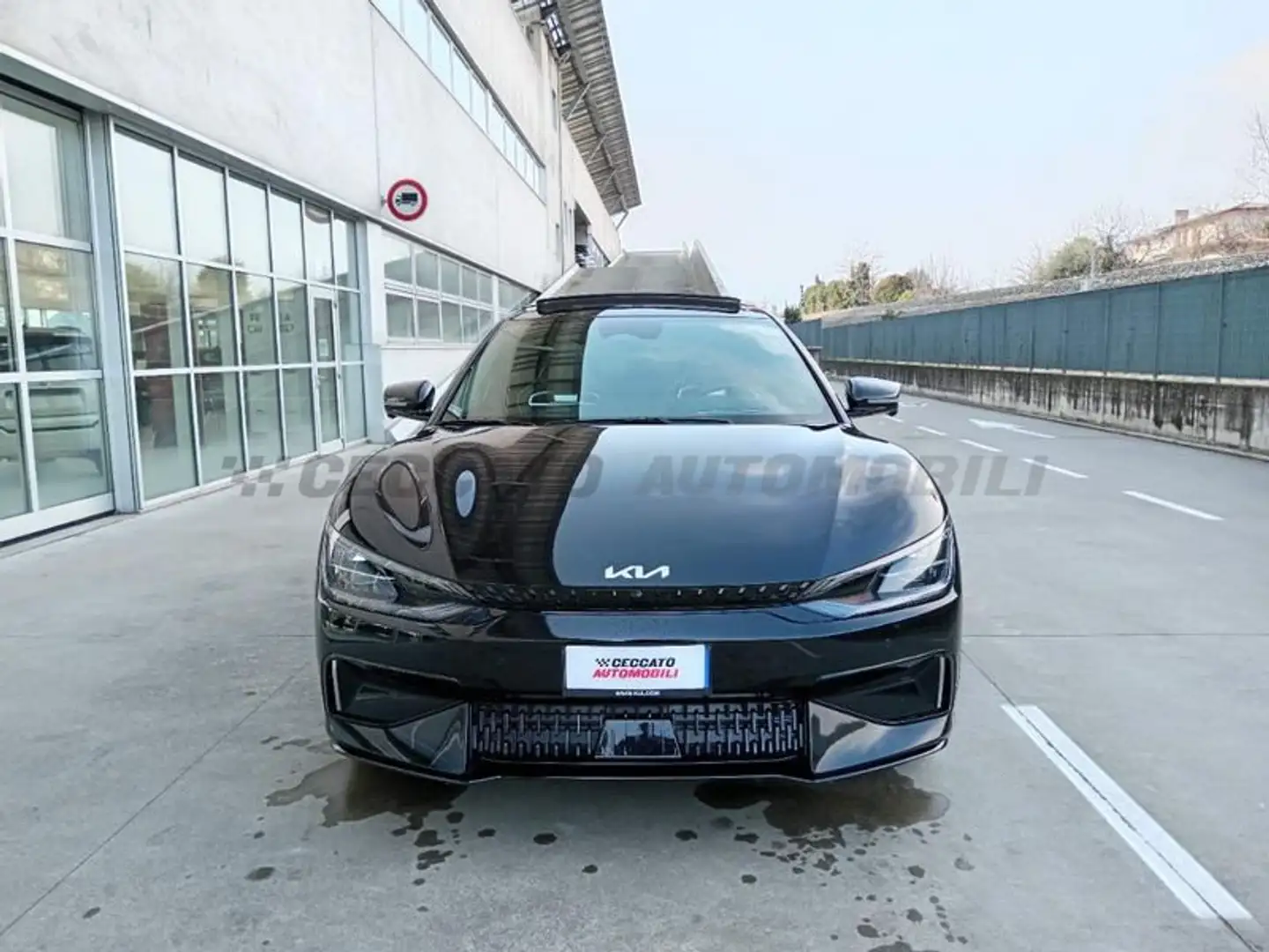 Kia EV6 77,4 kWh GT awd Schwarz - 2