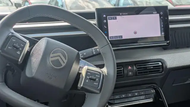Citroen C3 view 12