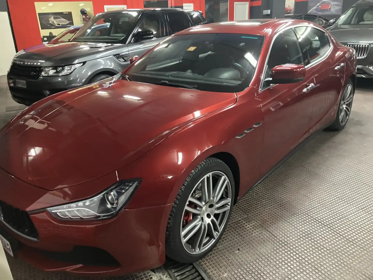 Maserati Ghibli S Aut. Violett - 1