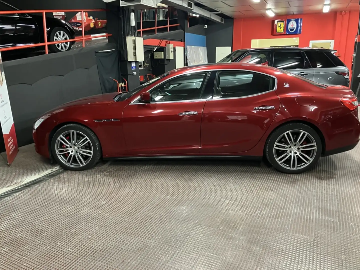 Maserati Ghibli S Aut. Violett - 2