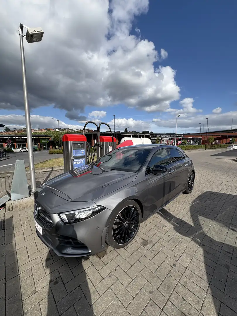 Mercedes-Benz A 180 d AMG Line - 1