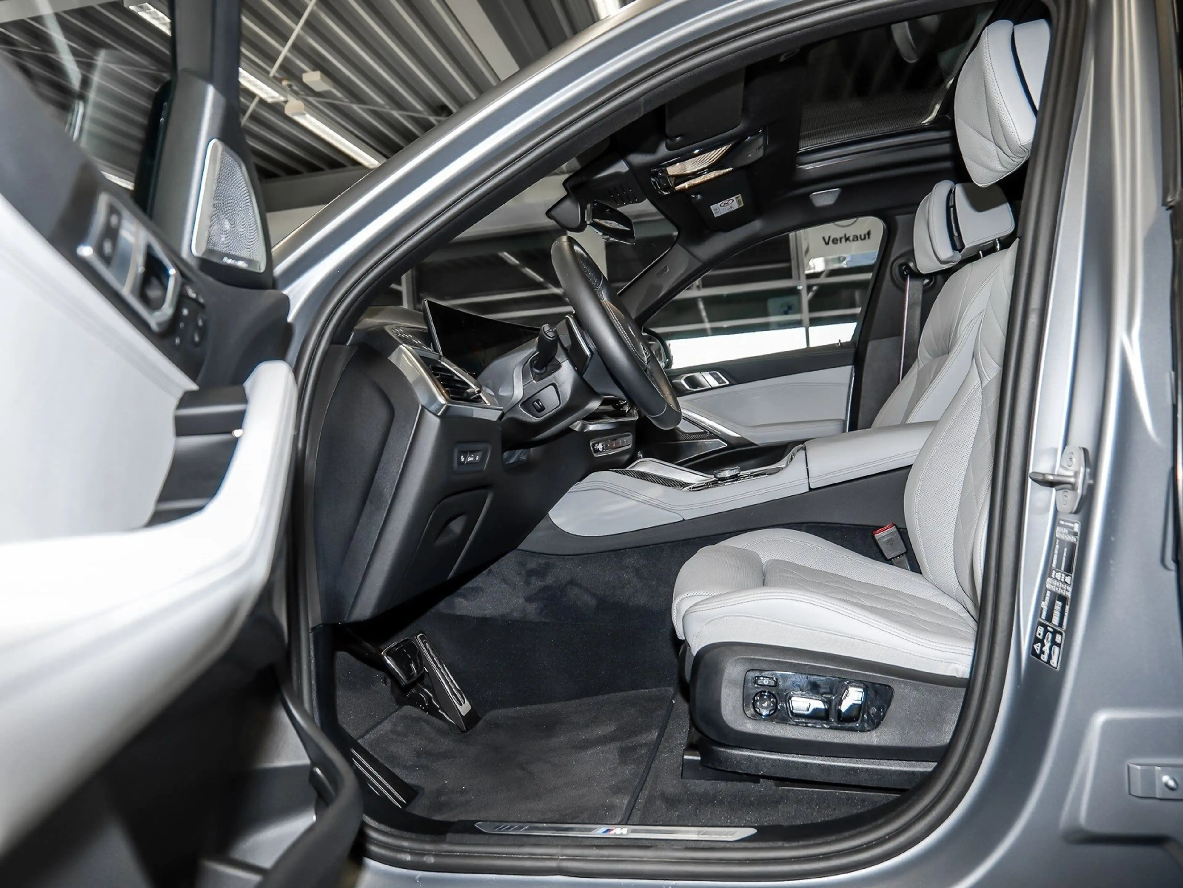 BMW X6 xDrive30d M Sport PANO HUD RFK NAVI LED Massage — photo 5
