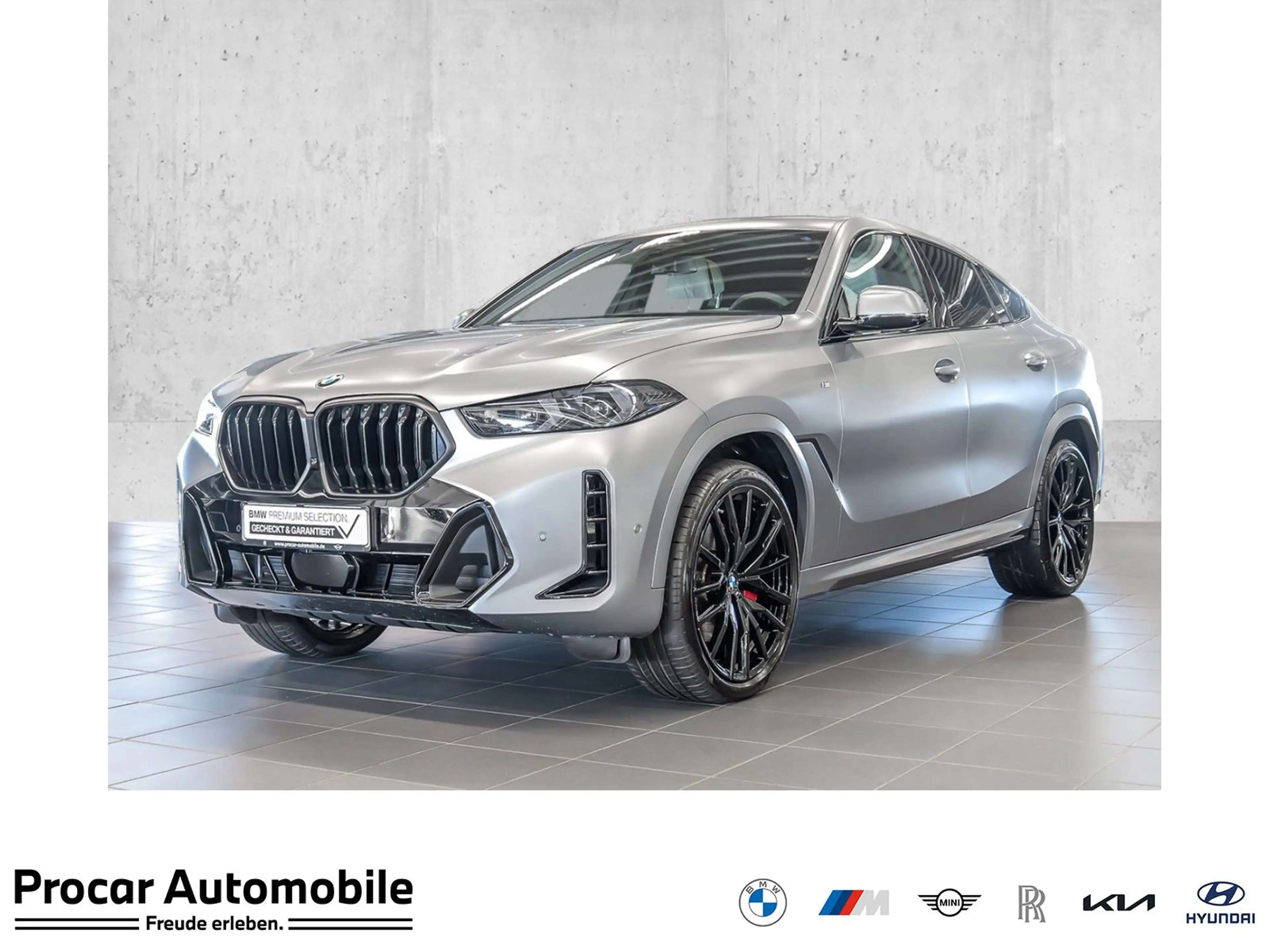 BMW X6 xDrive30d M Sport PANO HUD RFK NAVI LED Massage