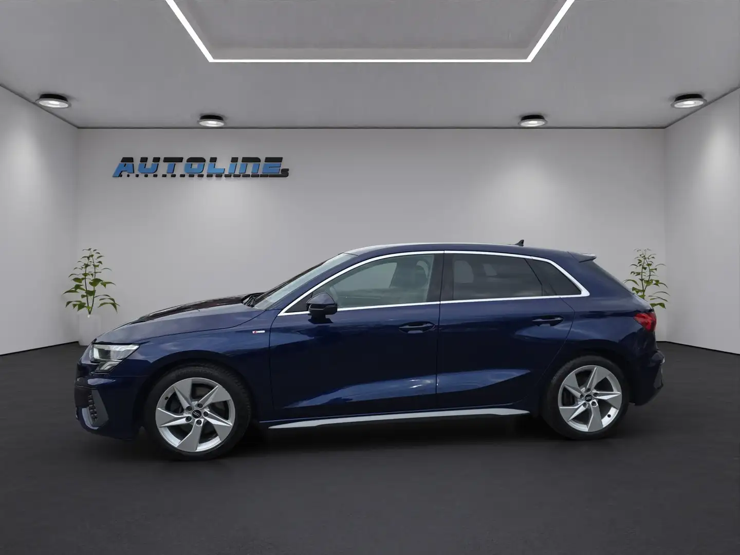 Audi A3 35 TFSI S-Line *SITZH* *NAVI* *KAMERA* *LED* Blauw - 2