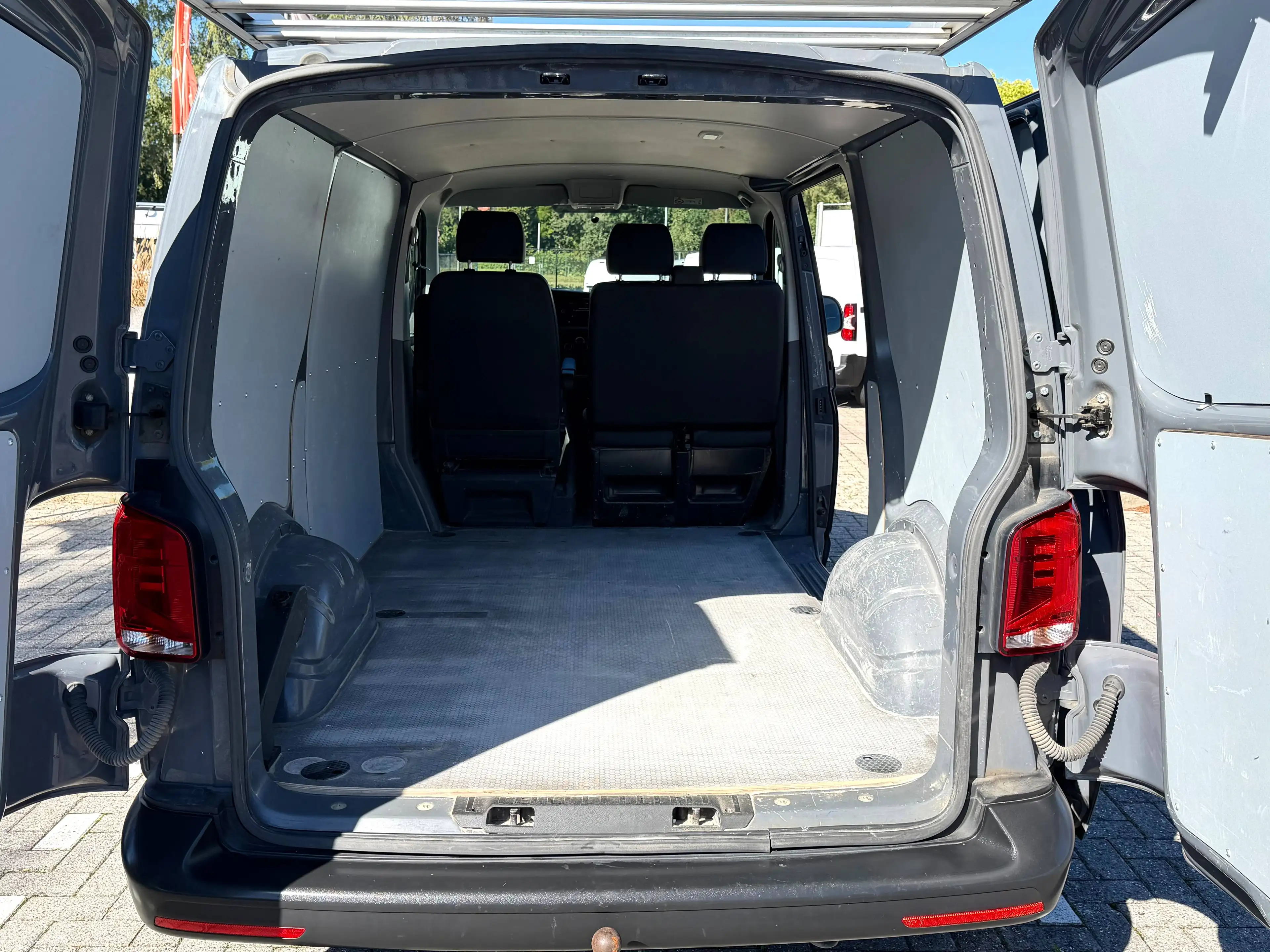 Volkswagen T6.1 Transporter 2.0TDI ✅ Airco/Navi/GARANTIE/Cruise/Trekhaak/Dakrail — photo 10