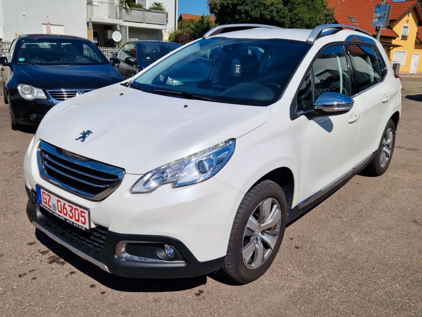 Peugeot 2008 Allure * TÜV + INSPEKTION NEU * 1. HAND * Weiß - 1