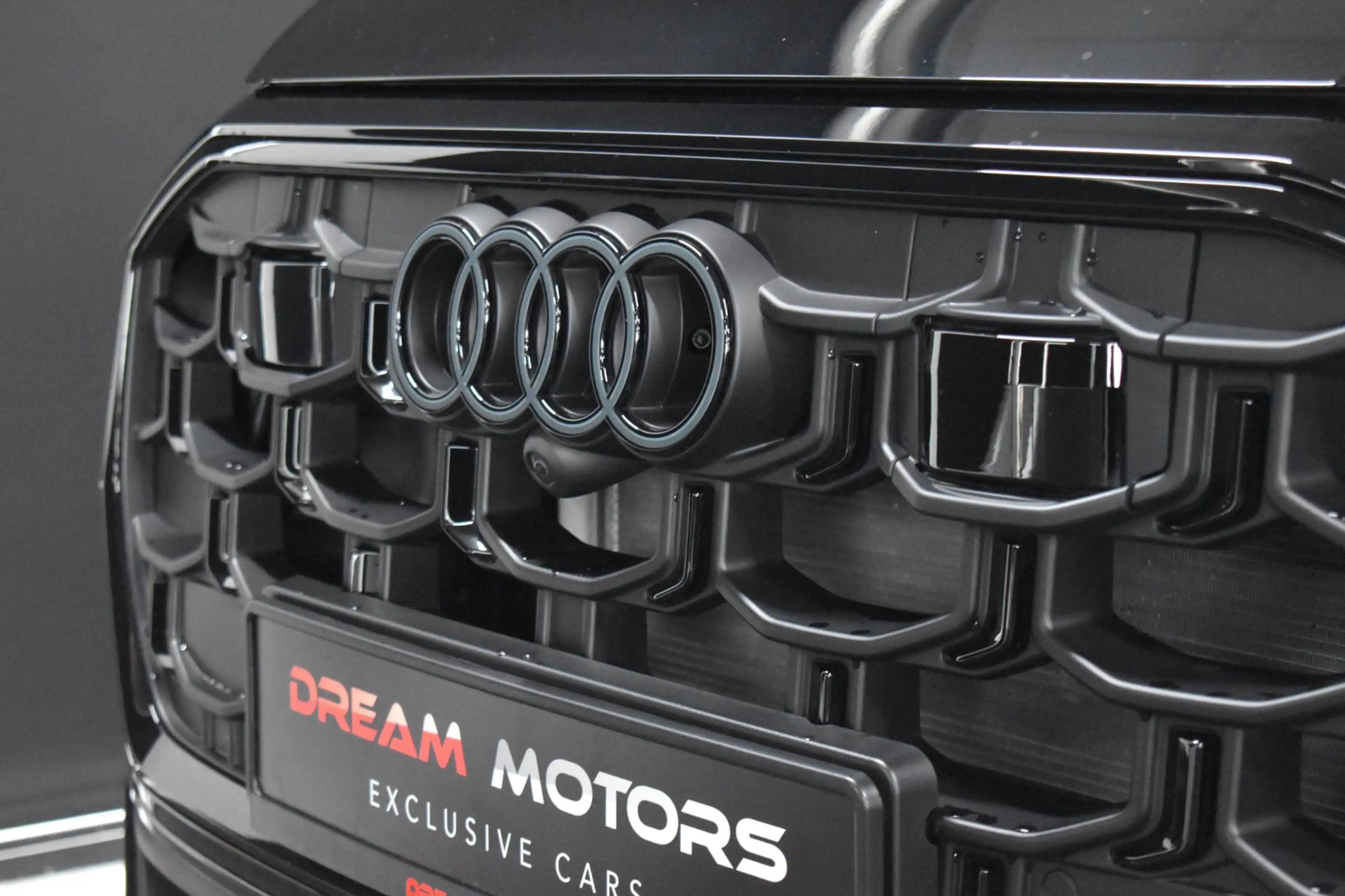 Audi Q8 60 TFSI e Quattro S-Line Competition 490pk | AKRAP — photo 10