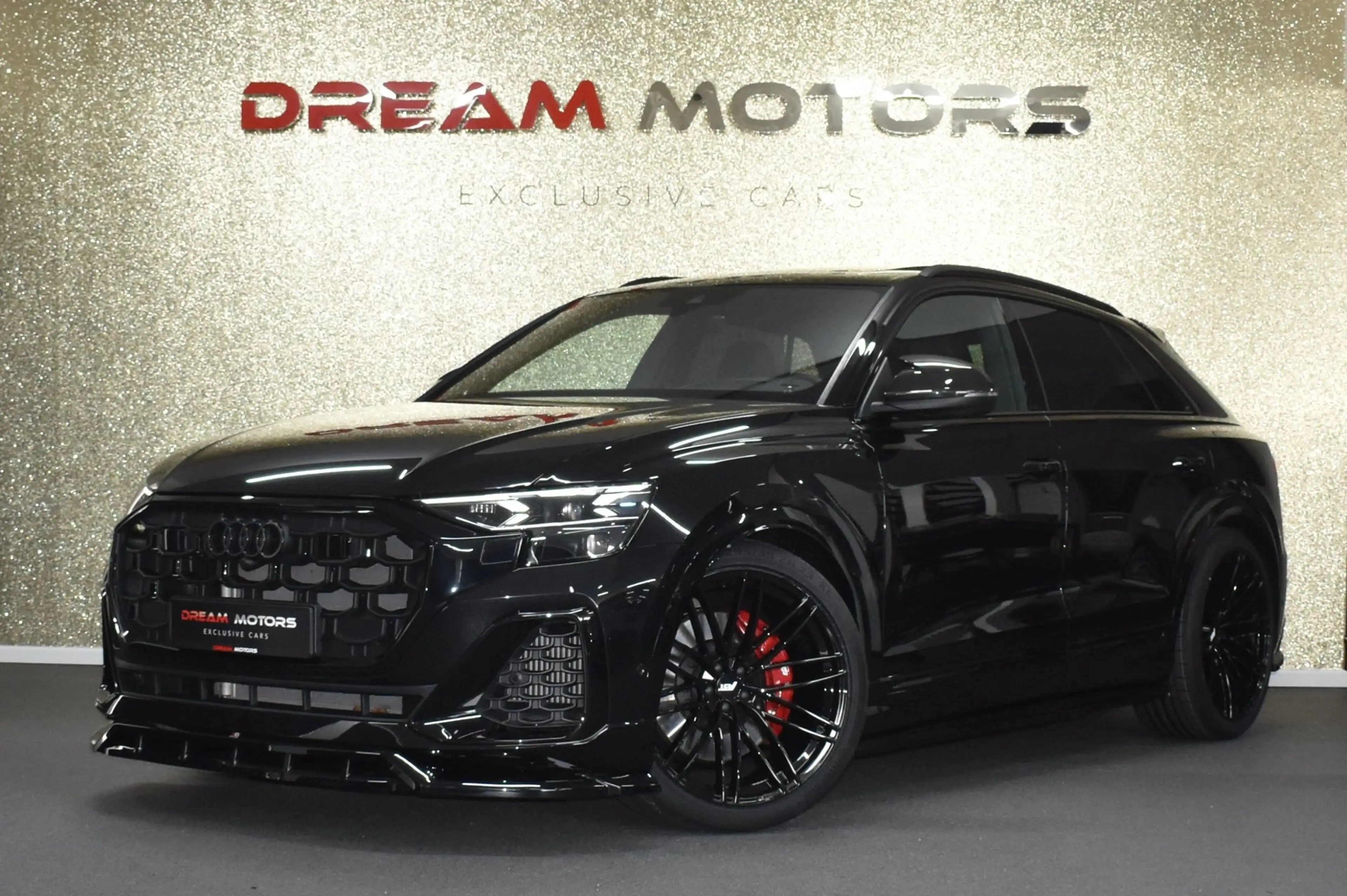 Audi Q8 60 TFSI e Quattro S-Line Competition 490pk | AKRAP