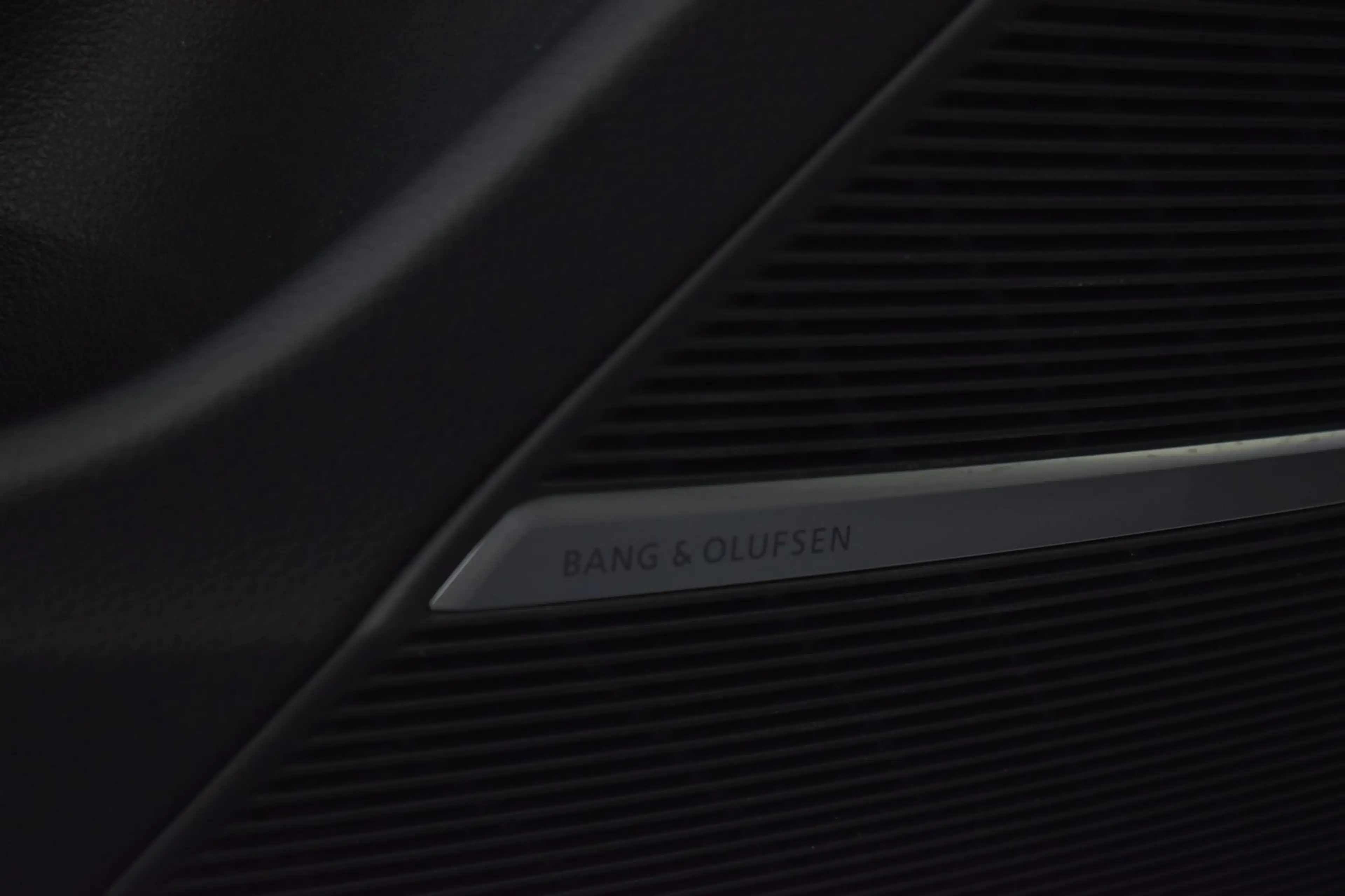 Audi Q8 60 TFSI e Quattro S-Line Competition 490pk | AKRAP — photo 20