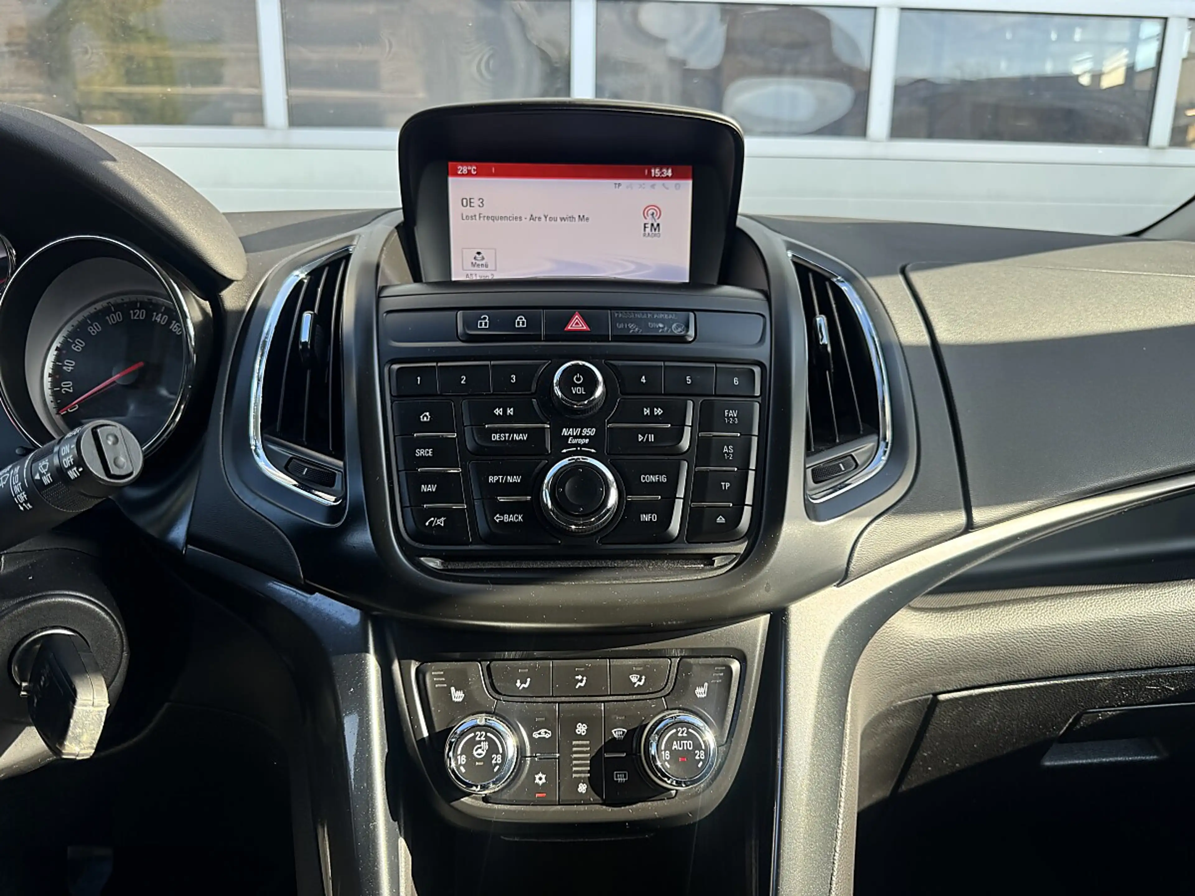 Opel Zafira Tourer 1,6 CDTI ecoflex Cosmo Start/Stop System — photo 14