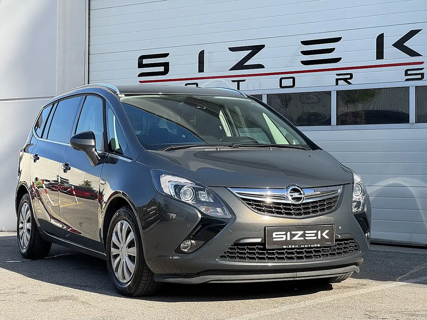 Opel Zafira Tourer 1,6 CDTI ecoflex Cosmo Start/Stop System Schwarz - 2