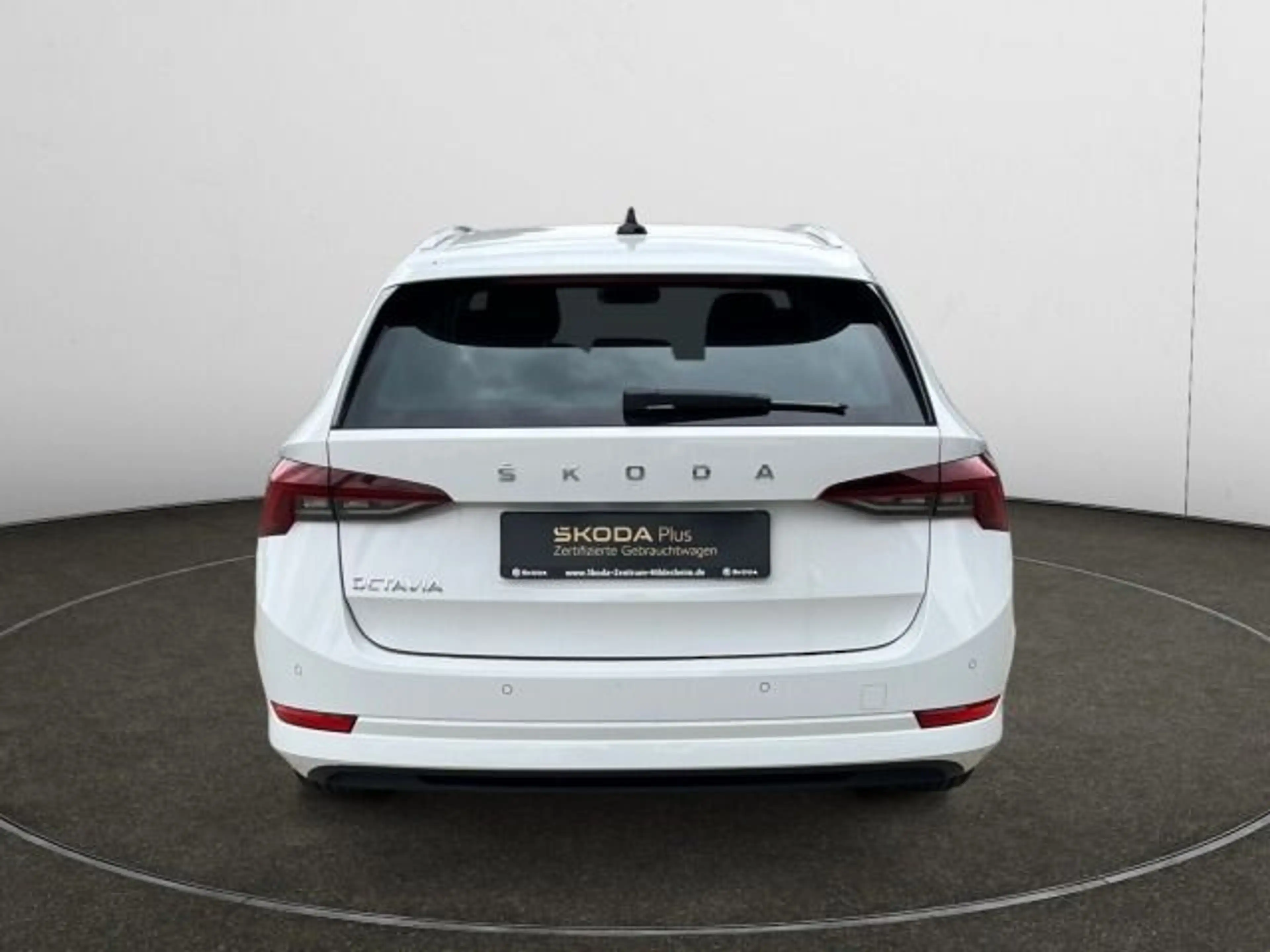 Skoda Octavia Combi 2.0 TDI DSG Style Navi,e.Heckklapp — photo 4