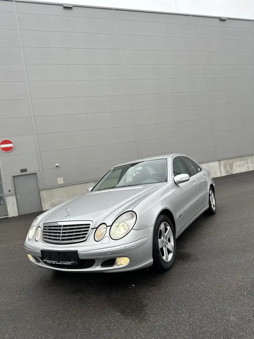 Mercedes-Benz E 320 Elegance - 2