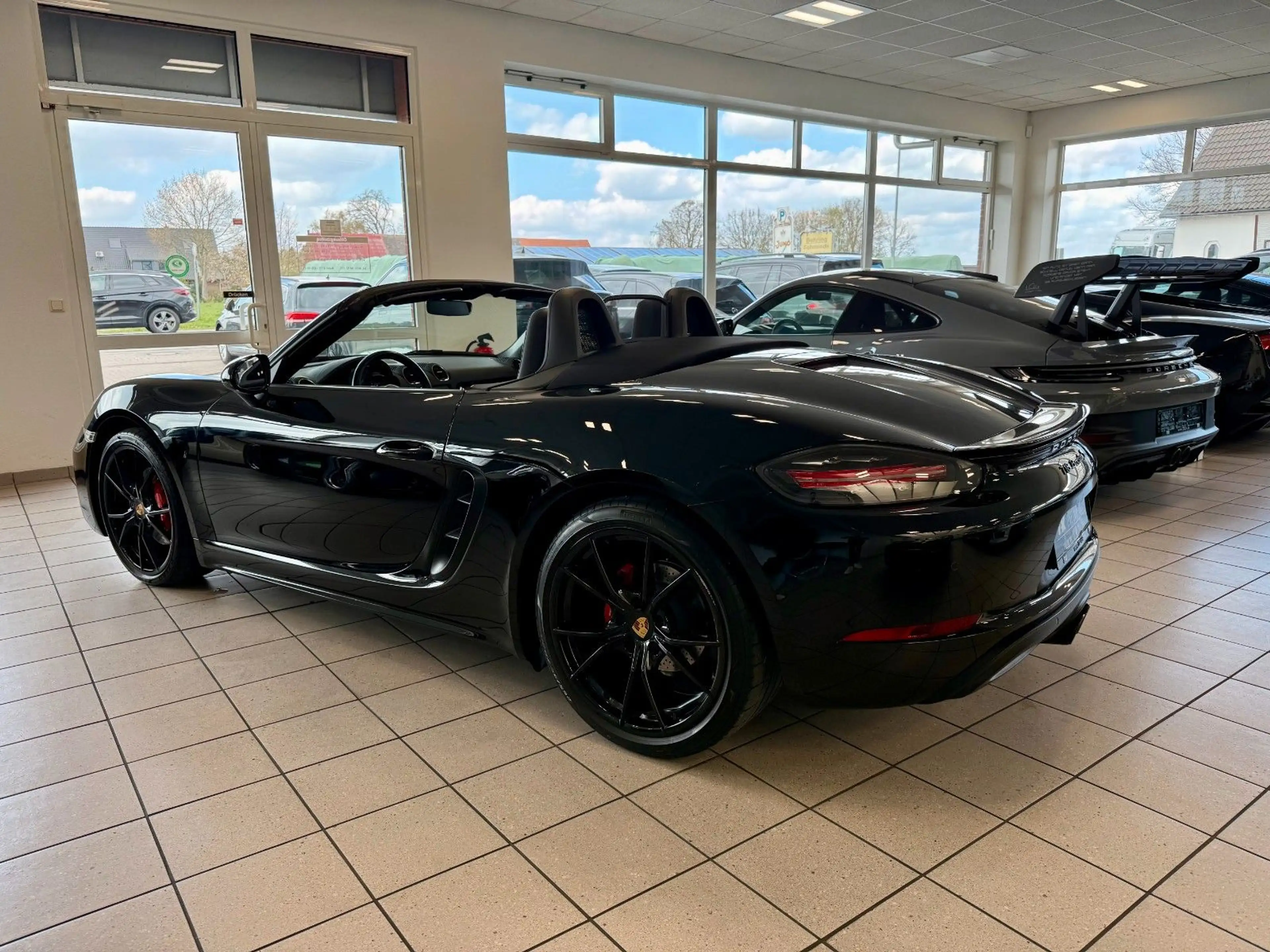 Porsche Boxster 718 Boxster S PDK Sportabgas/20Zoll/AppleCarPlay — photo 5
