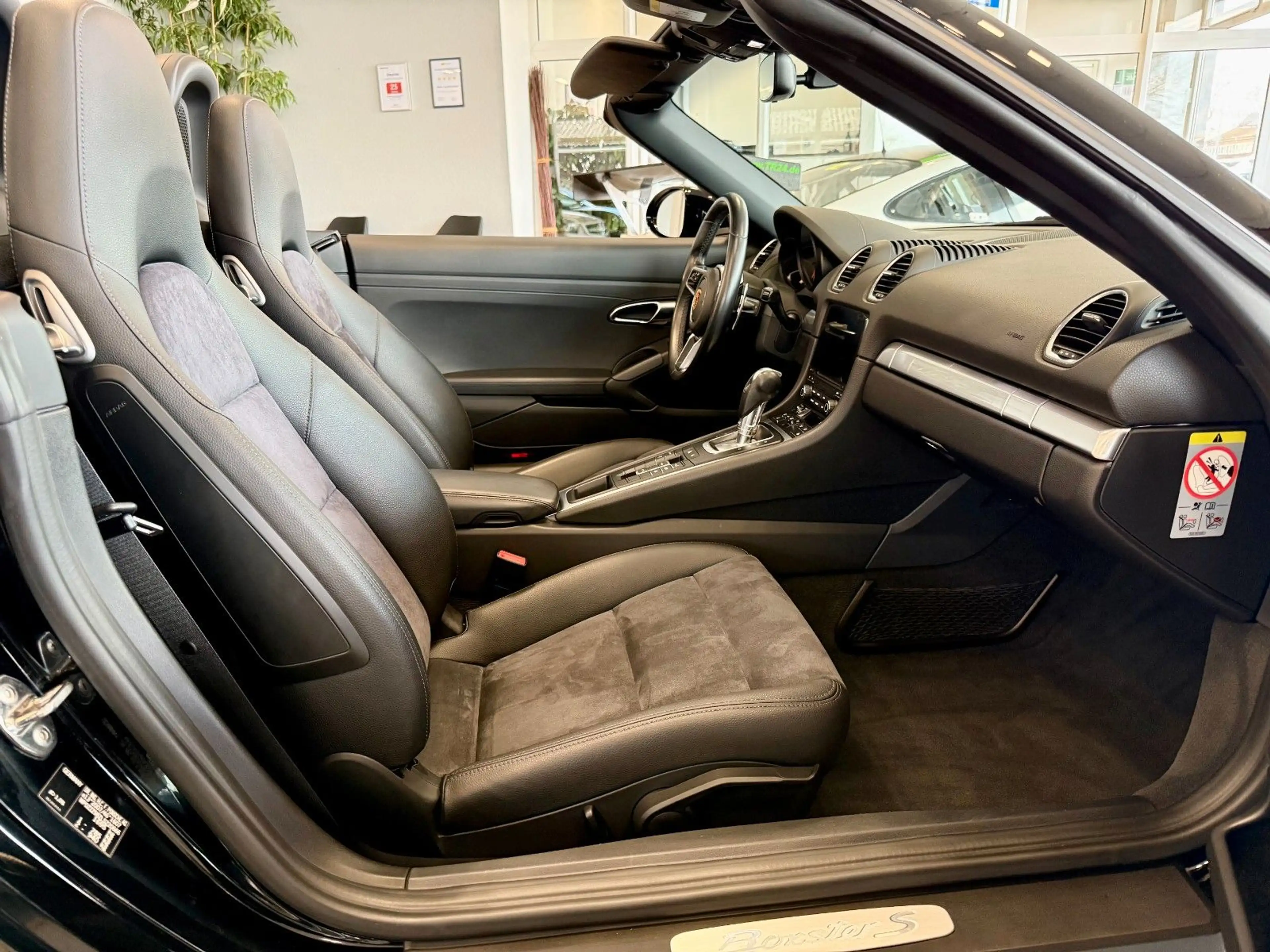 Porsche Boxster 718 Boxster S PDK Sportabgas/20Zoll/AppleCarPlay — photo 10
