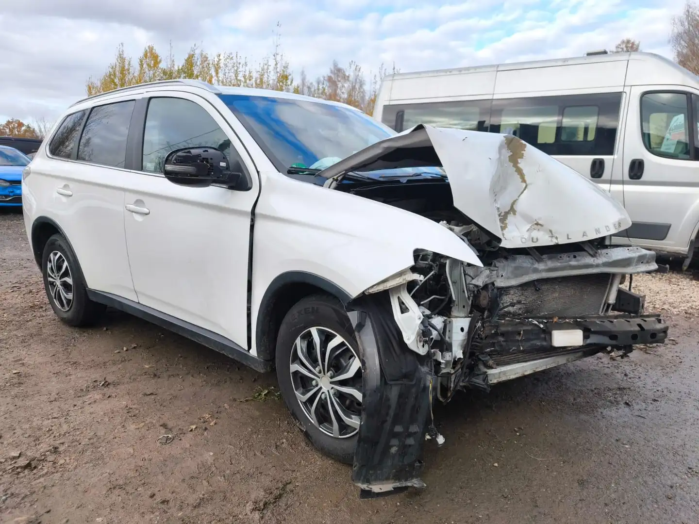 Mitsubishi Outlander ClearTec Instyle 4WD 2.2 Automatik Weiß - 1