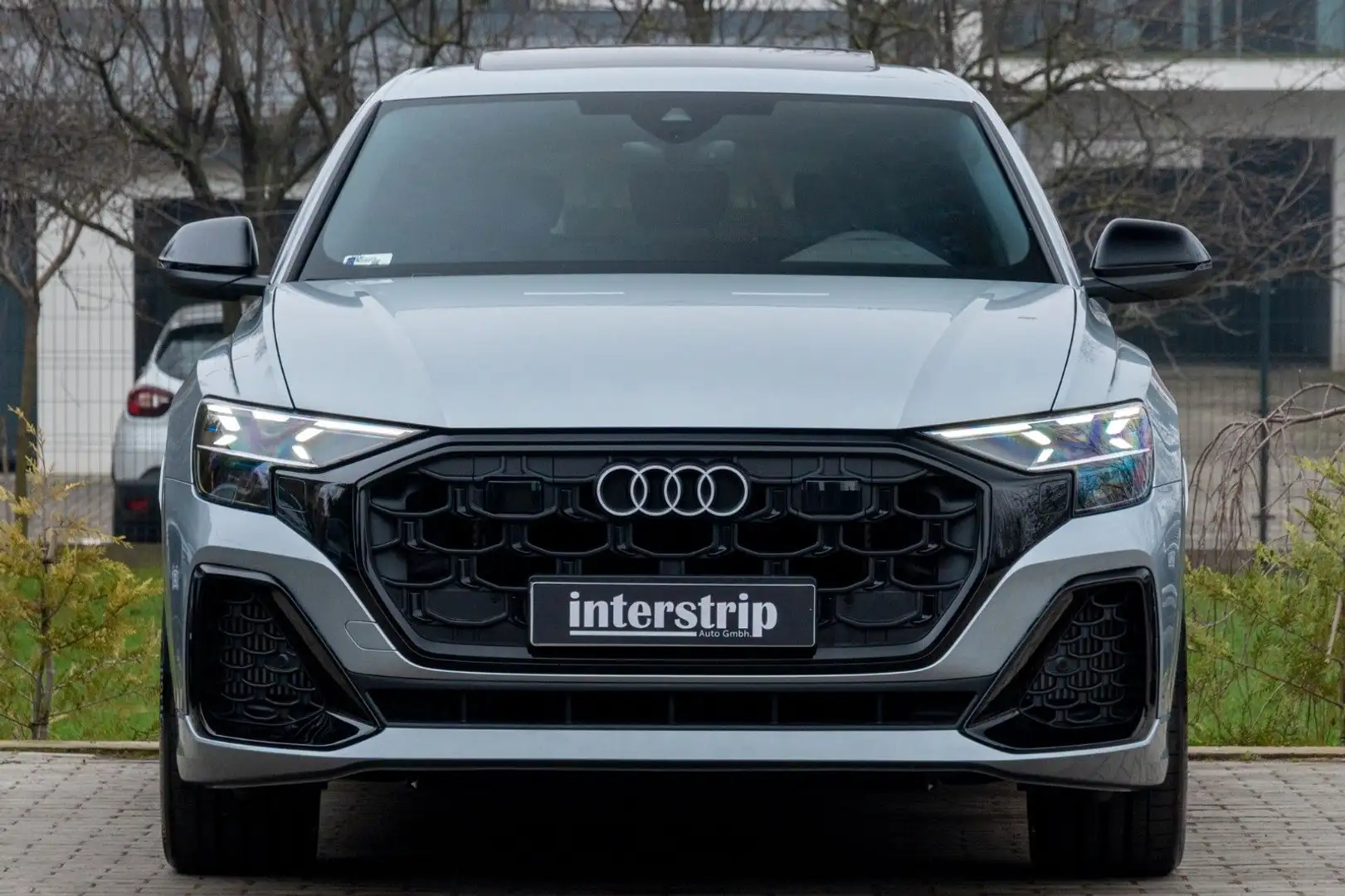 Audi Q8 60 TFSIe SLINE.MATRIX.PANO.LUFTFE.3ZONEN.AHK Silber - 2