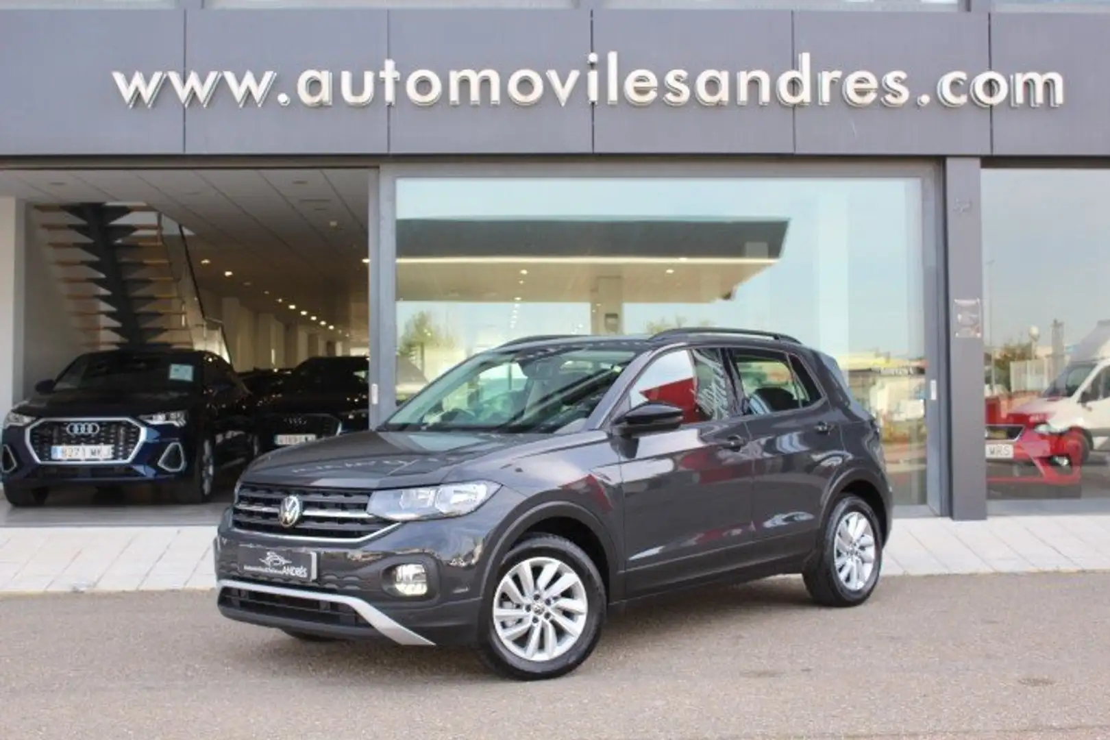 Volkswagen T-Cross 1.0 TSI Advance 81kW Gris - 1