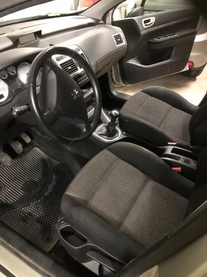 Peugeot 307 AFFAIRE 1.6 HDi 110 PACK CD CLIM CONFORT