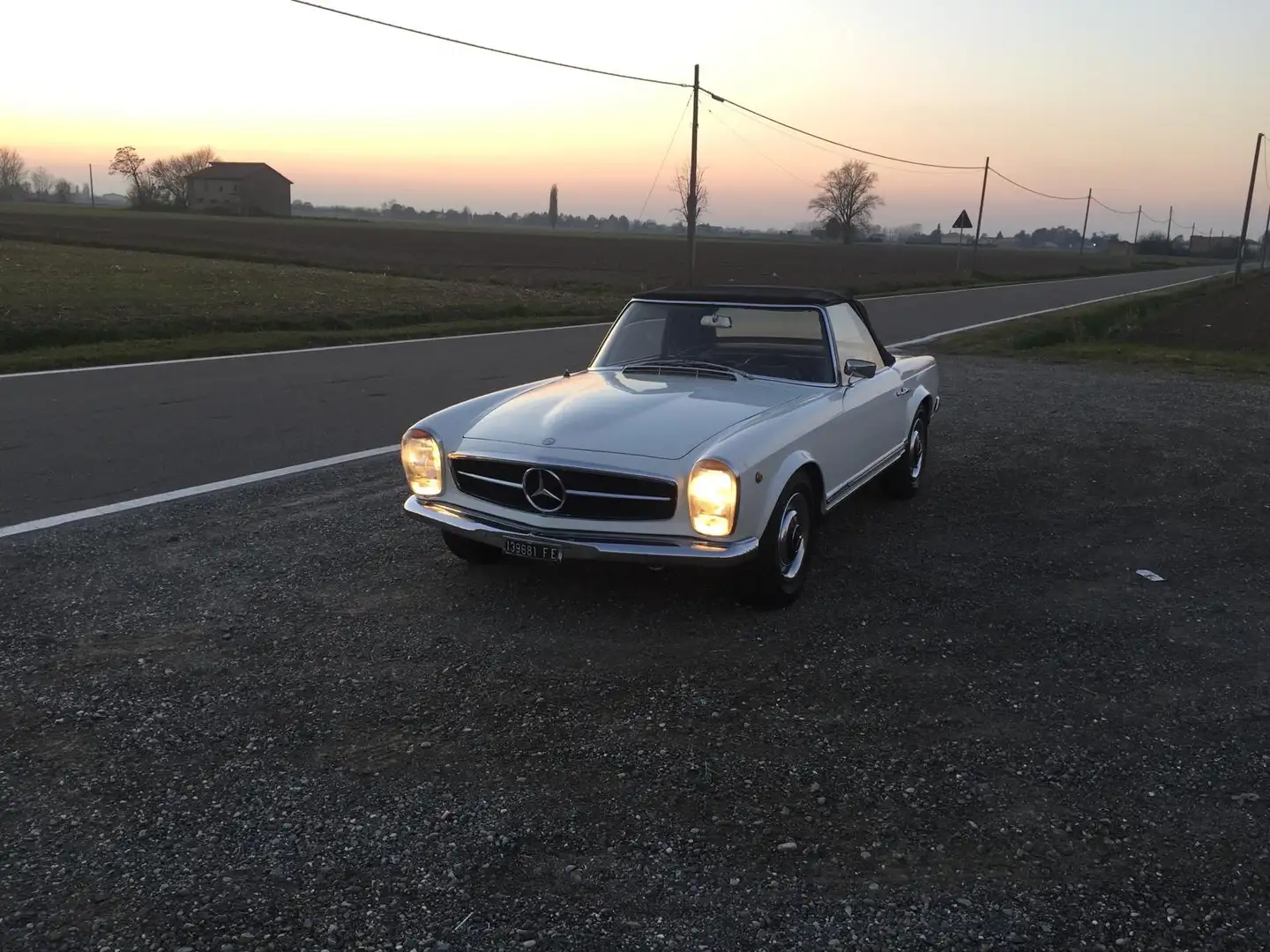 Mercedes-Benz 230 Biały - 2