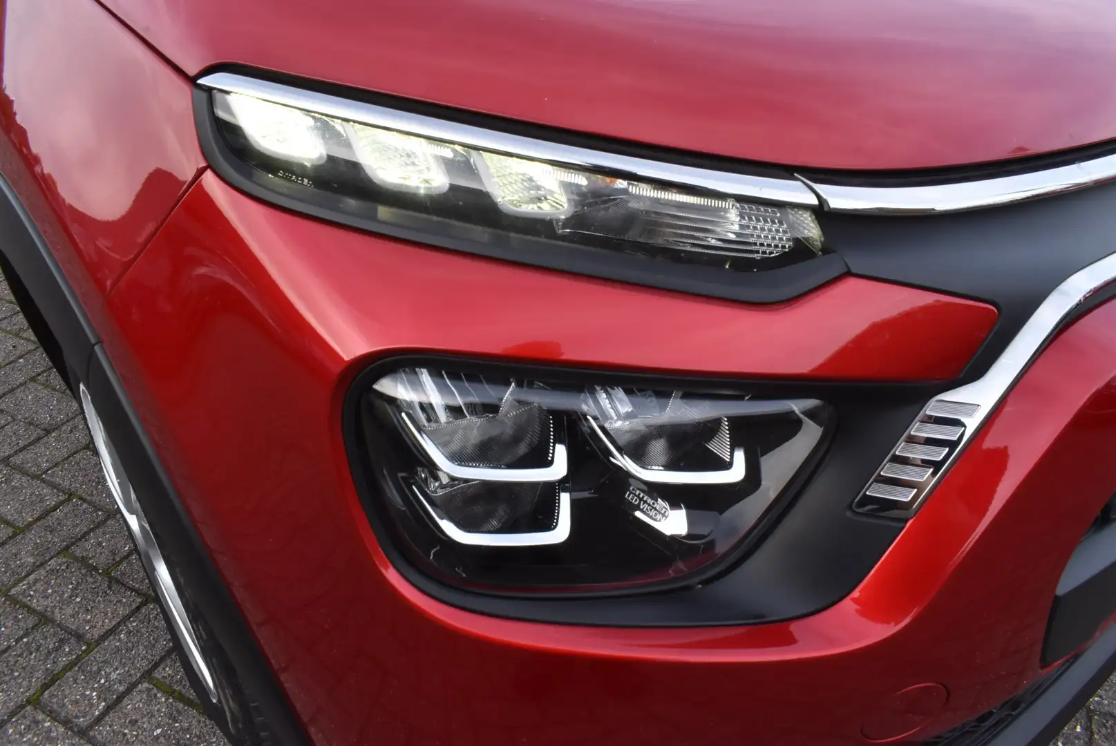 Citroen C3 1.2i Life Airco / Led **12M GARANTIE** 73.000KM!!! Rouge - 2